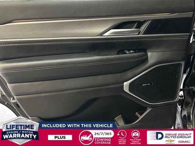 Used 2025 Jeep Wagoneer Series II AWD/4WD image 24