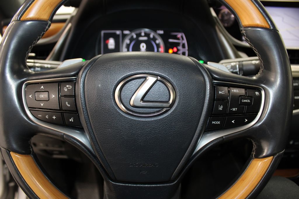 Used 2020 Lexus ES 350 Luxury image 37