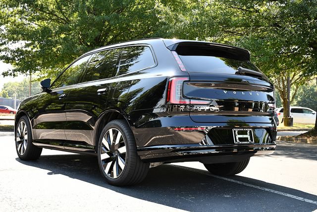 Certified 2025 Volvo EX90 Ultra AWD/4WD image 5