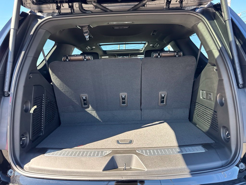 New 2026 GMC Yukon Denali Ultimate AWD/4WD image 36