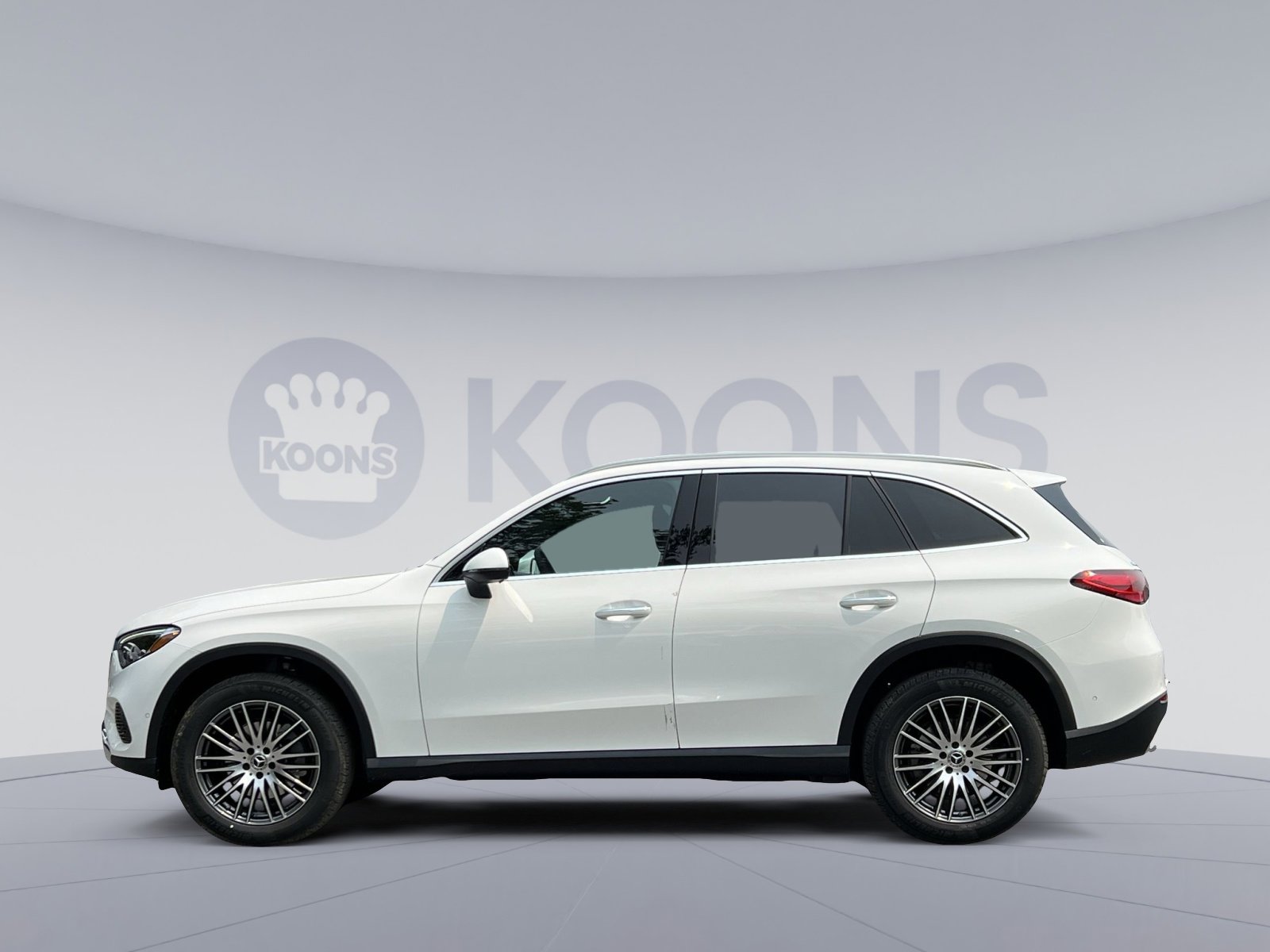 Certified 2025 Mercedes-Benz GLC 300 4MATIC image 2