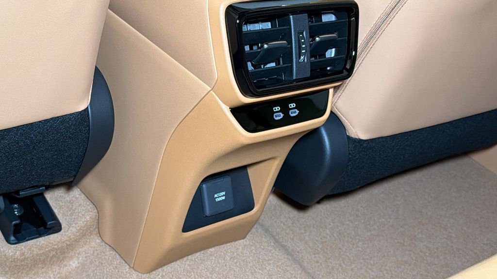 New 2026 Lexus RZ 450e AWD image 12