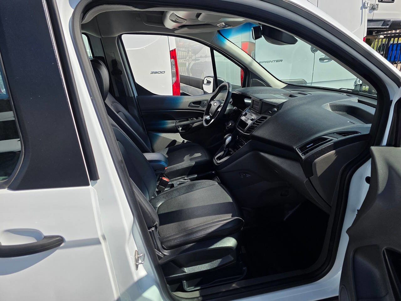 Used 2020 Ford Transit Connect XL image 16