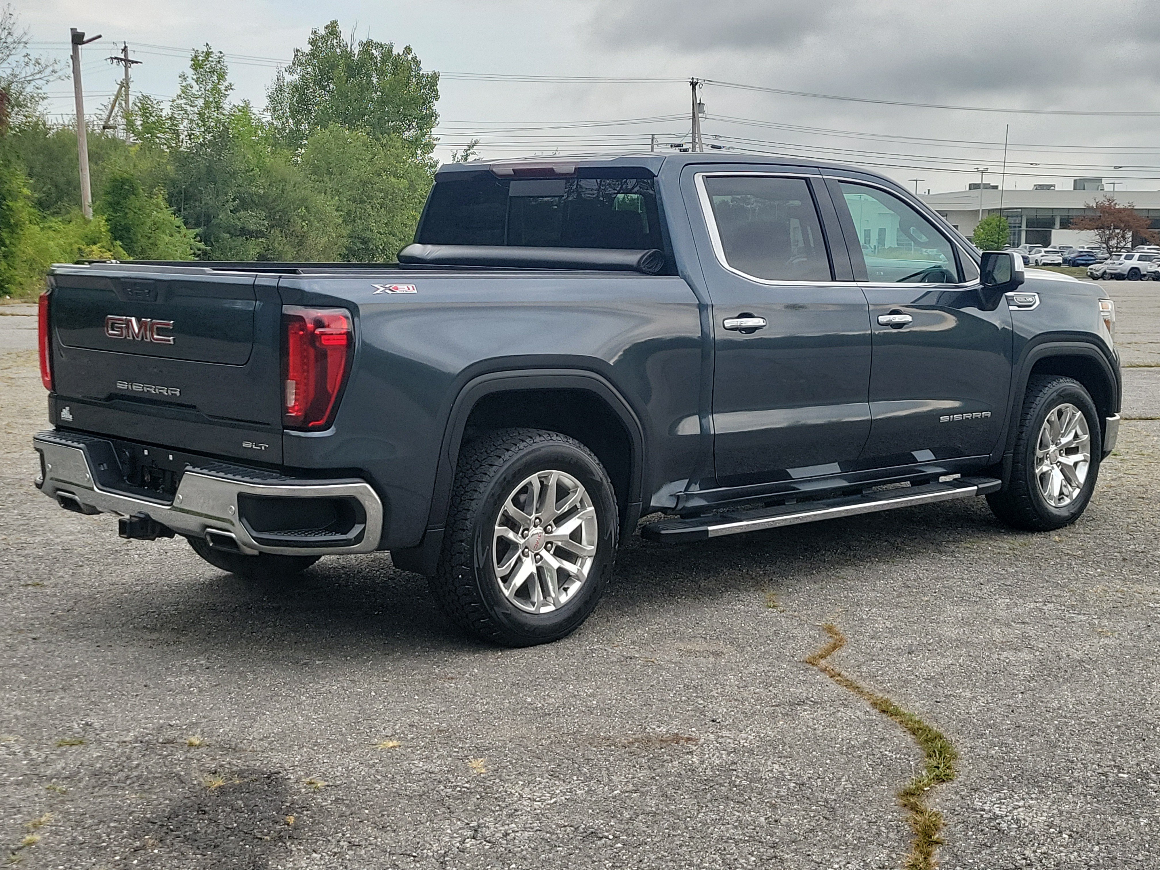 Used 2019 GMC Sierra 1500 SLT w/ SLT Premium Plus Package AWD/4WD image 5