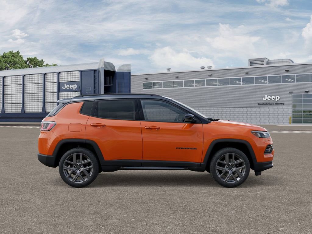 Used 2026 Jeep Compass Limited AWD/4WD image 21