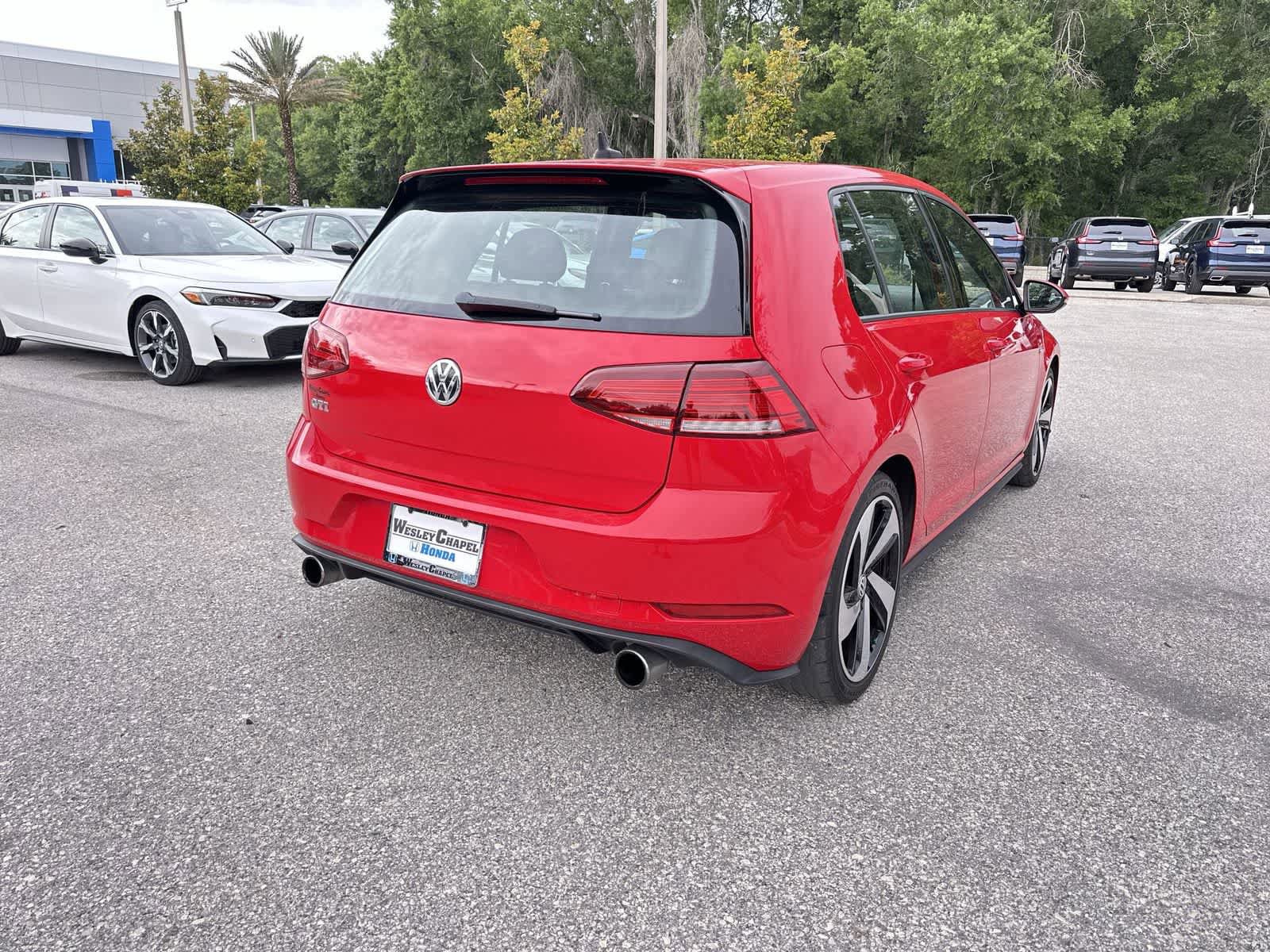Used 2018 Volkswagen GTI SE w/ SE Leather Package FWD image 5