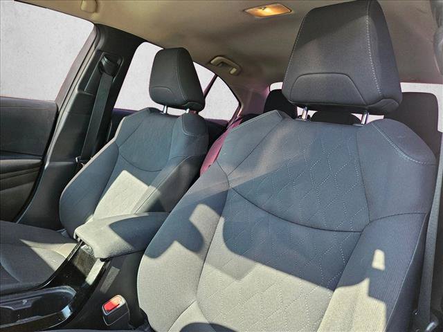 Used 2020 Toyota Corolla LE FWD image 12