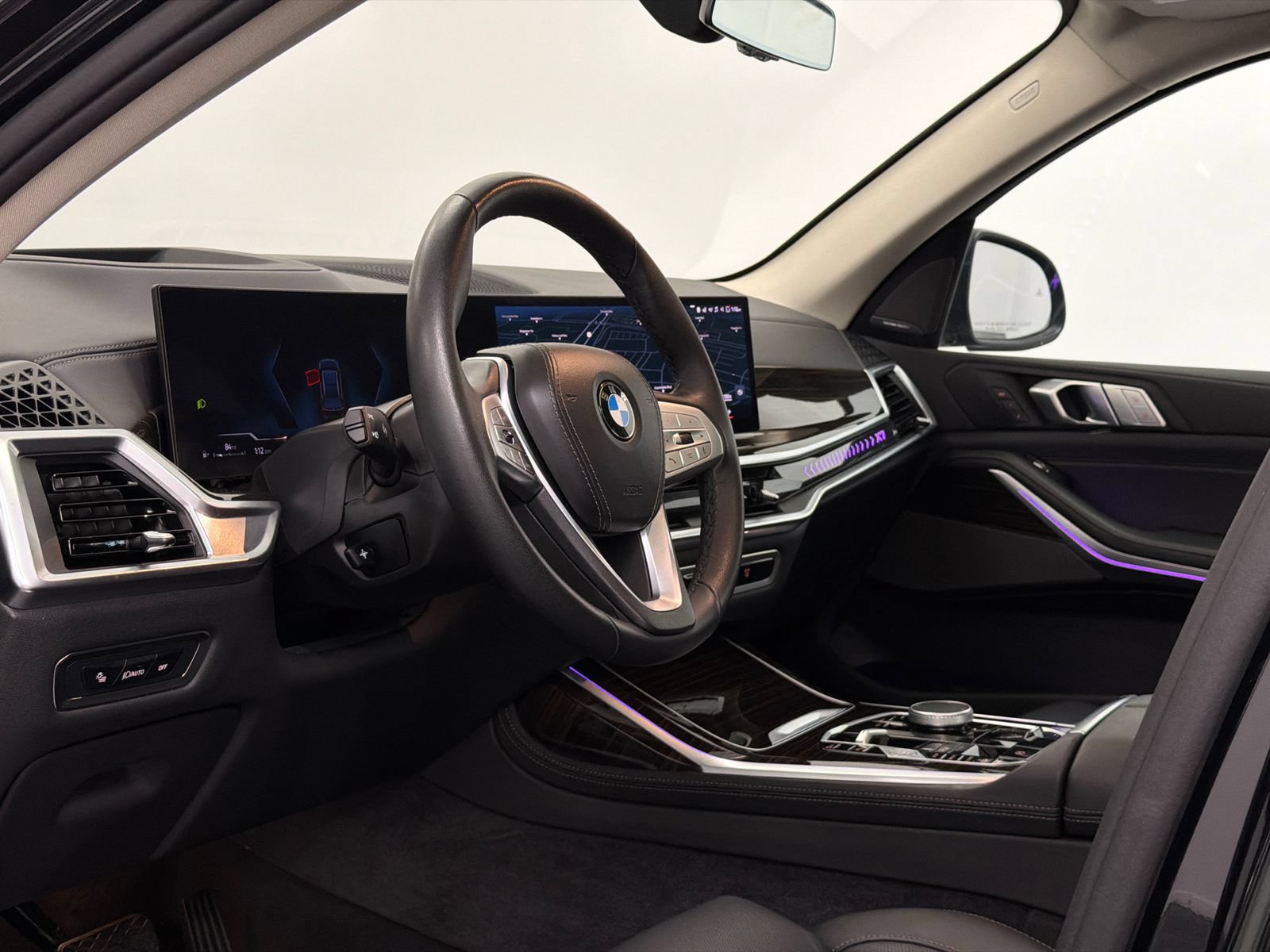 Used 2026 BMW X7 xDrive40i AWD/4WD image 16