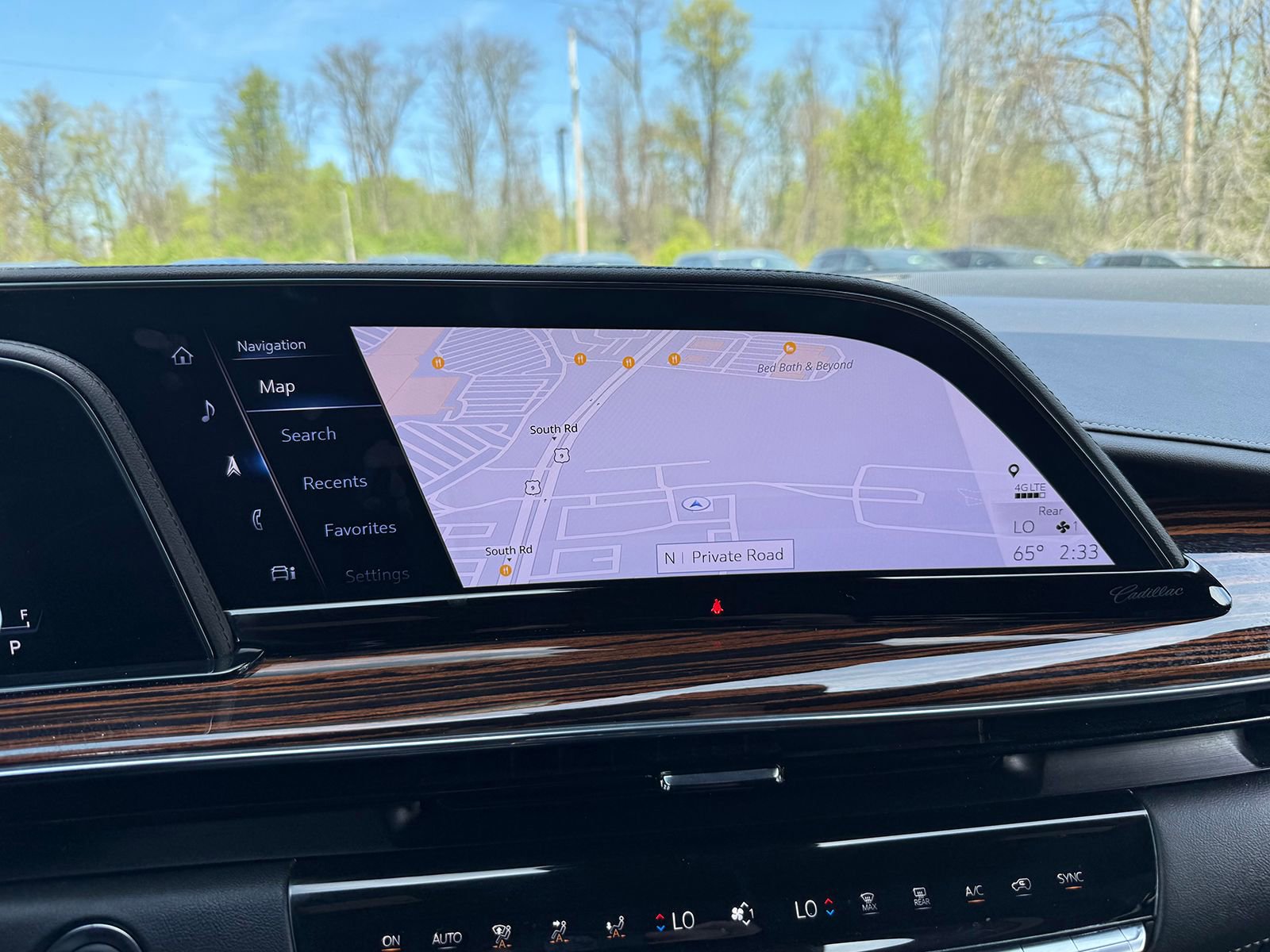 Certified 2024 Cadillac Escalade Premium Luxury AWD/4WD image 35