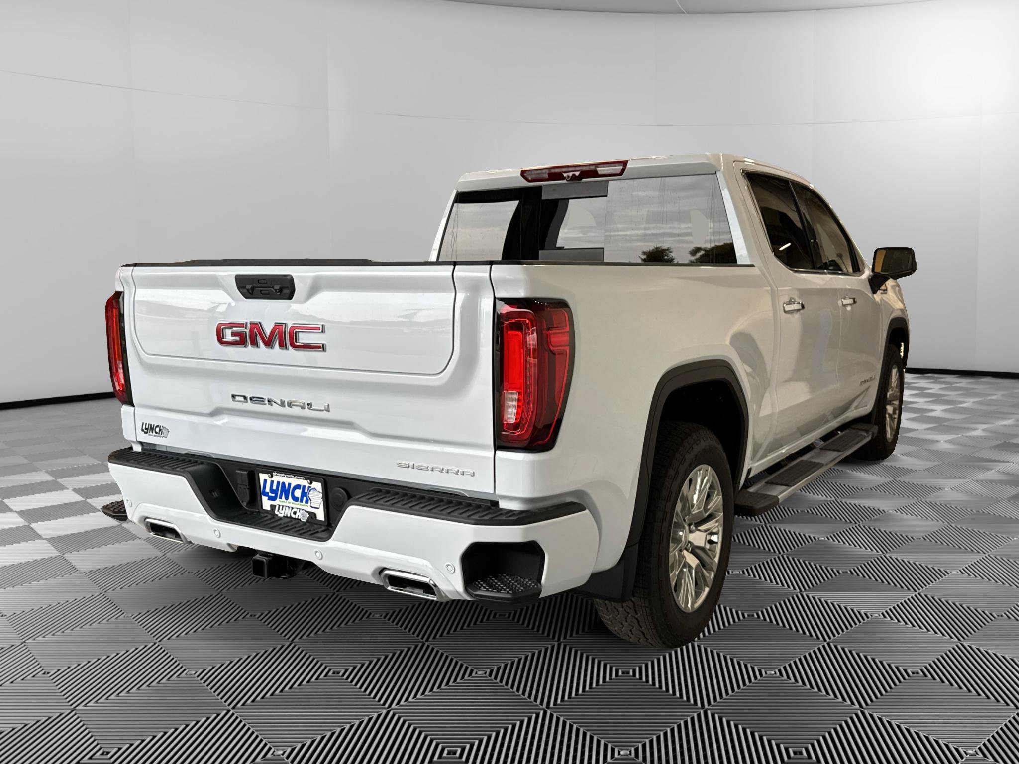 New 2026 GMC Sierra 1500 Denali w/ Technology Package AWD/4WD image 5