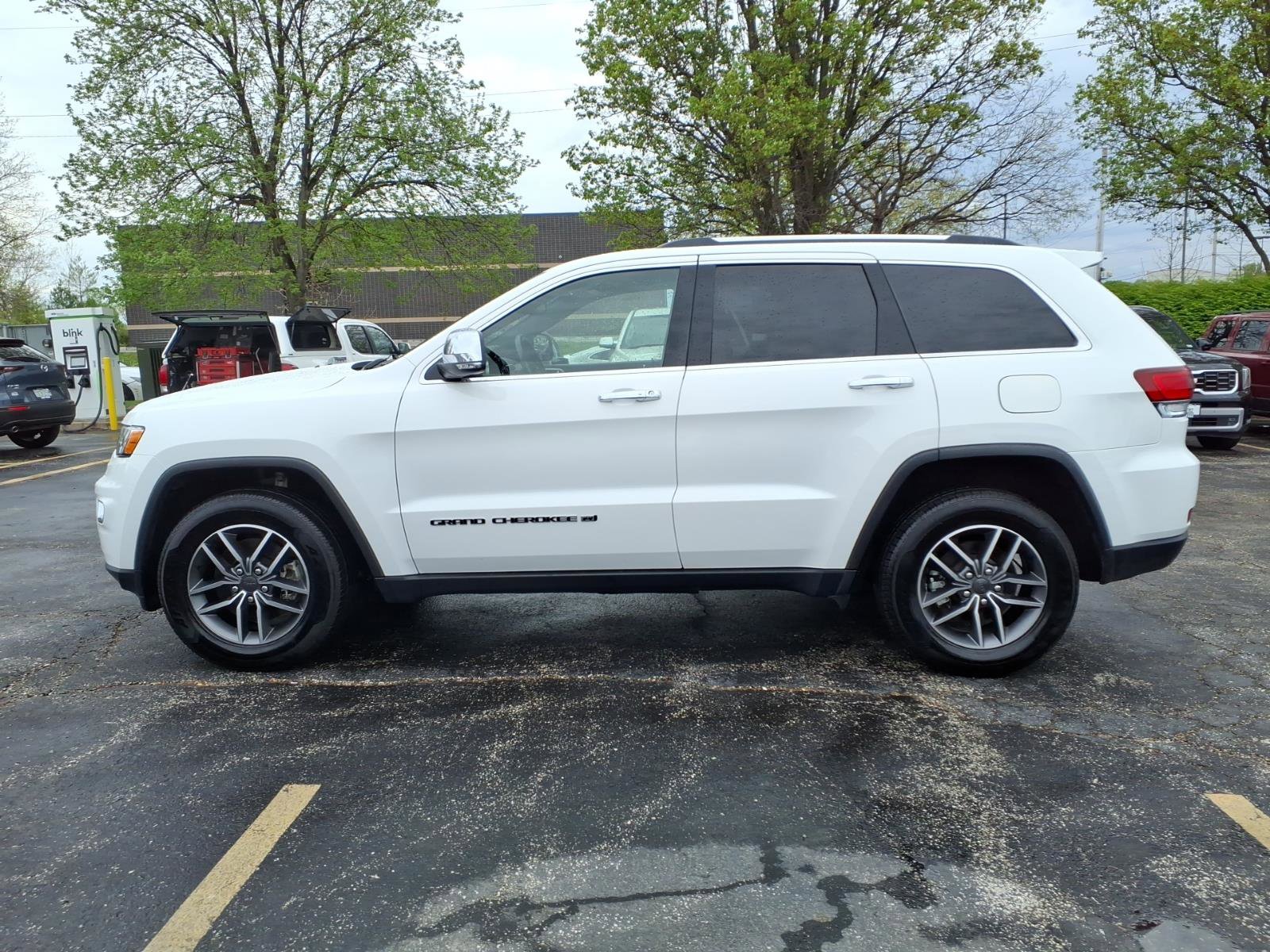 Used 2022 Jeep Grand Cherokee Limited AWD/4WD image 5