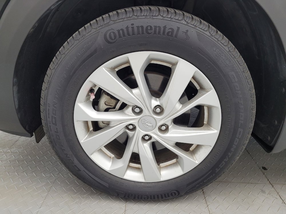 Used 2019 Hyundai Tucson Value FWD image 31