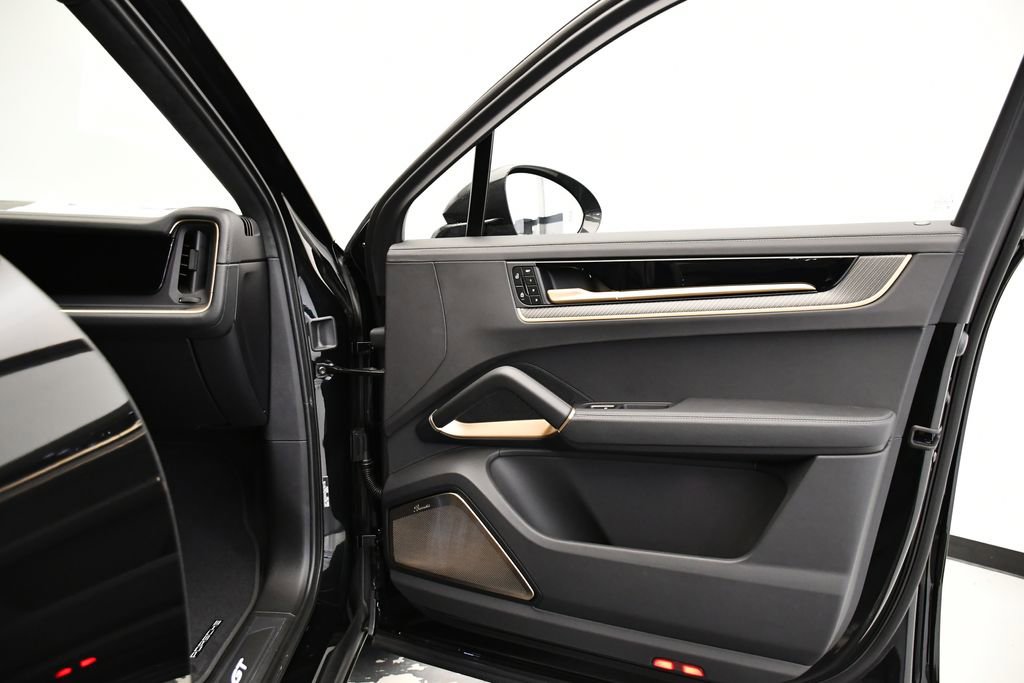New 2026 Porsche Cayenne Turbo GT AWD/4WD image 47