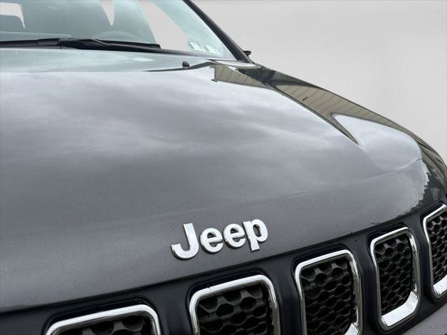 Certified 2023 Jeep Compass Latitude AWD/4WD image 32