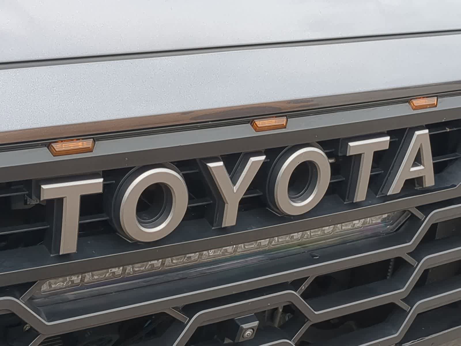Used 2025 Toyota Sequoia TRD Pro AWD/4WD image 12