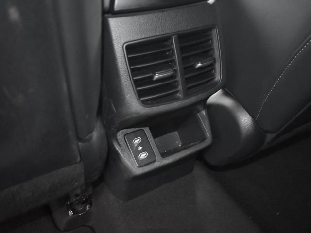 Used 2025 Kia Seltos S FWD image 31
