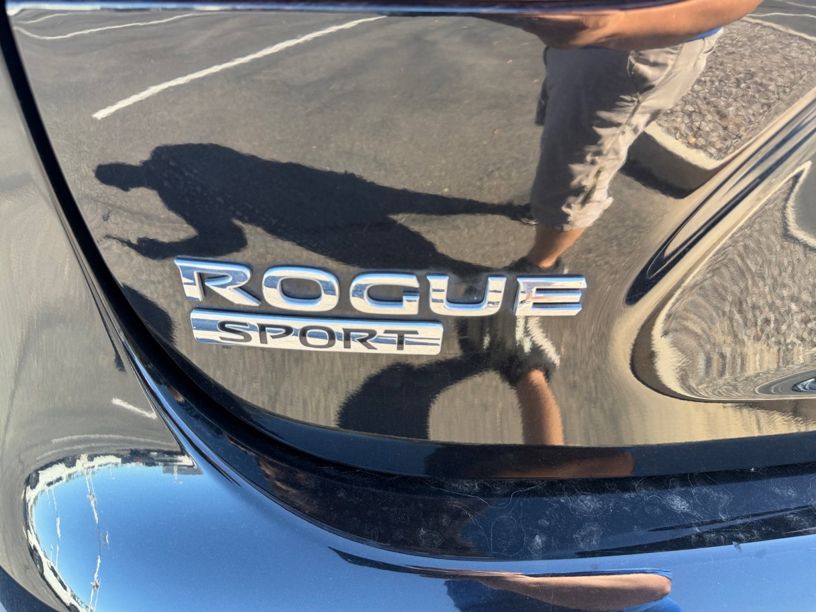 Used 2021 Nissan Rogue Sport SL w/ Premium Package FWD image 30