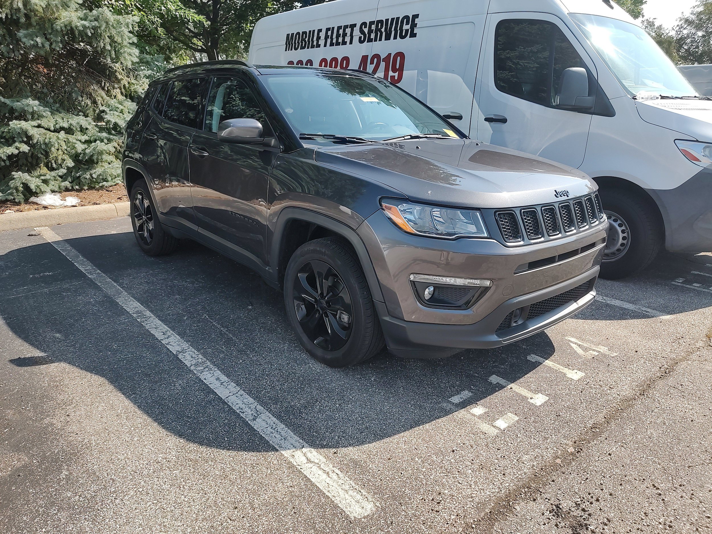 Certified 2021 Jeep Compass Latitude w/ Sun and Sound Group AWD/4WD image 2