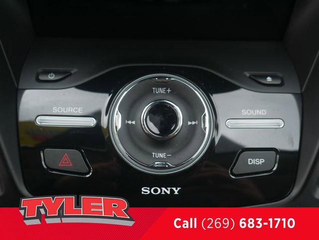 Used 2017 Ford Escape Titanium AWD/4WD image 31