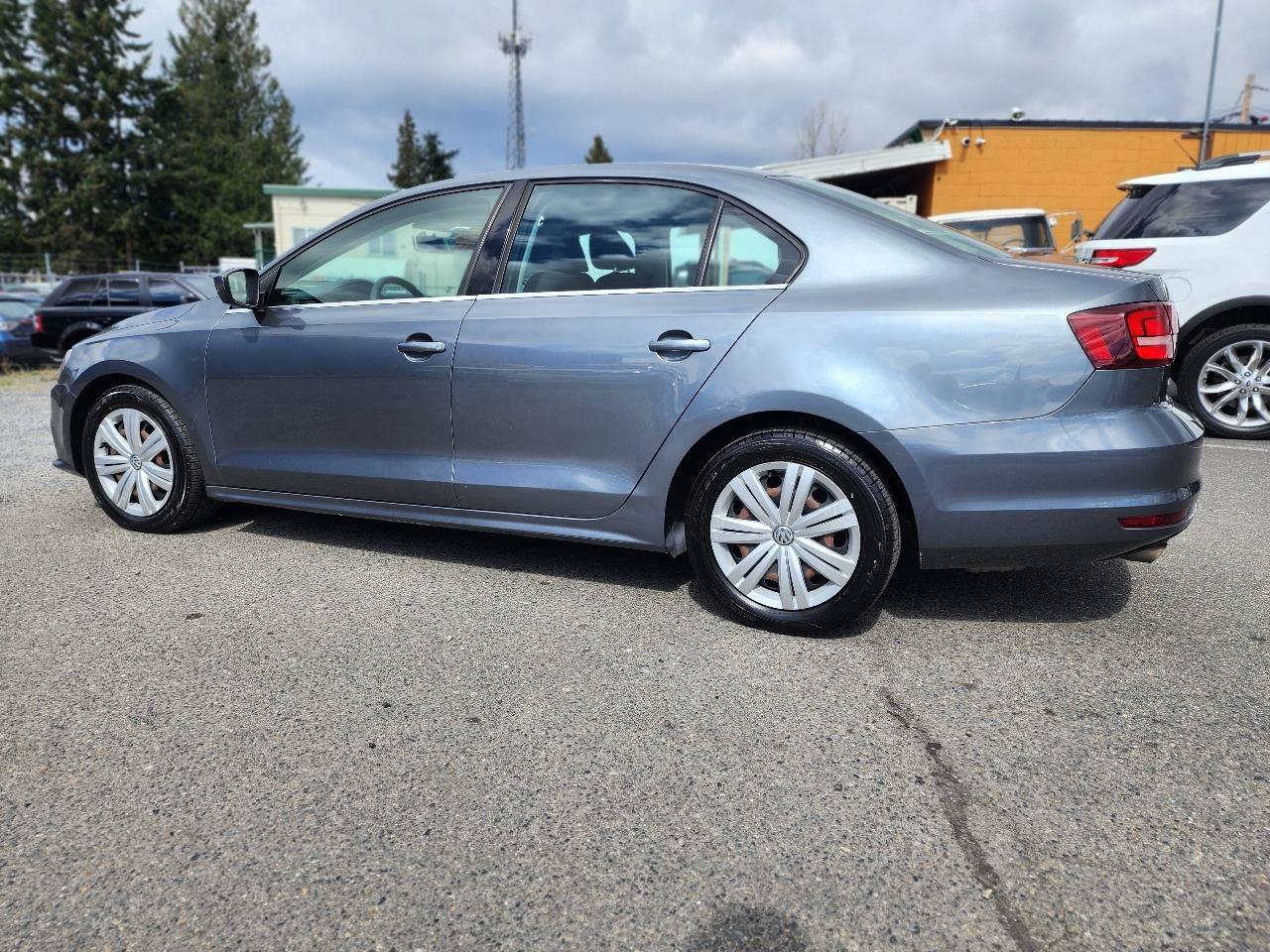 Used 2017 Volkswagen Jetta S w/ Jetta S Cold Weather Package FWD image 8