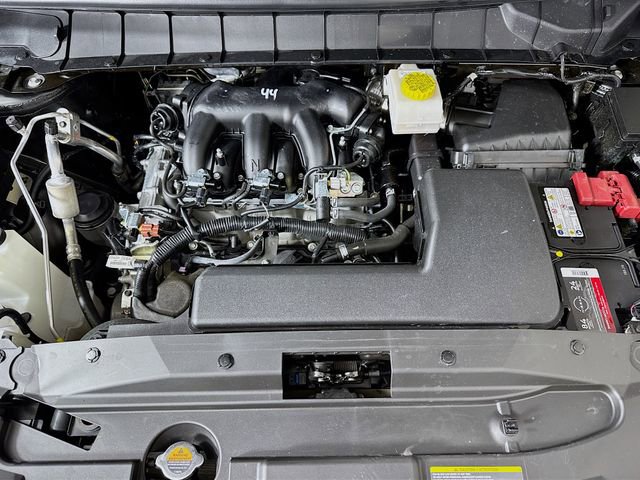 Used 2024 Nissan Pathfinder S image 31