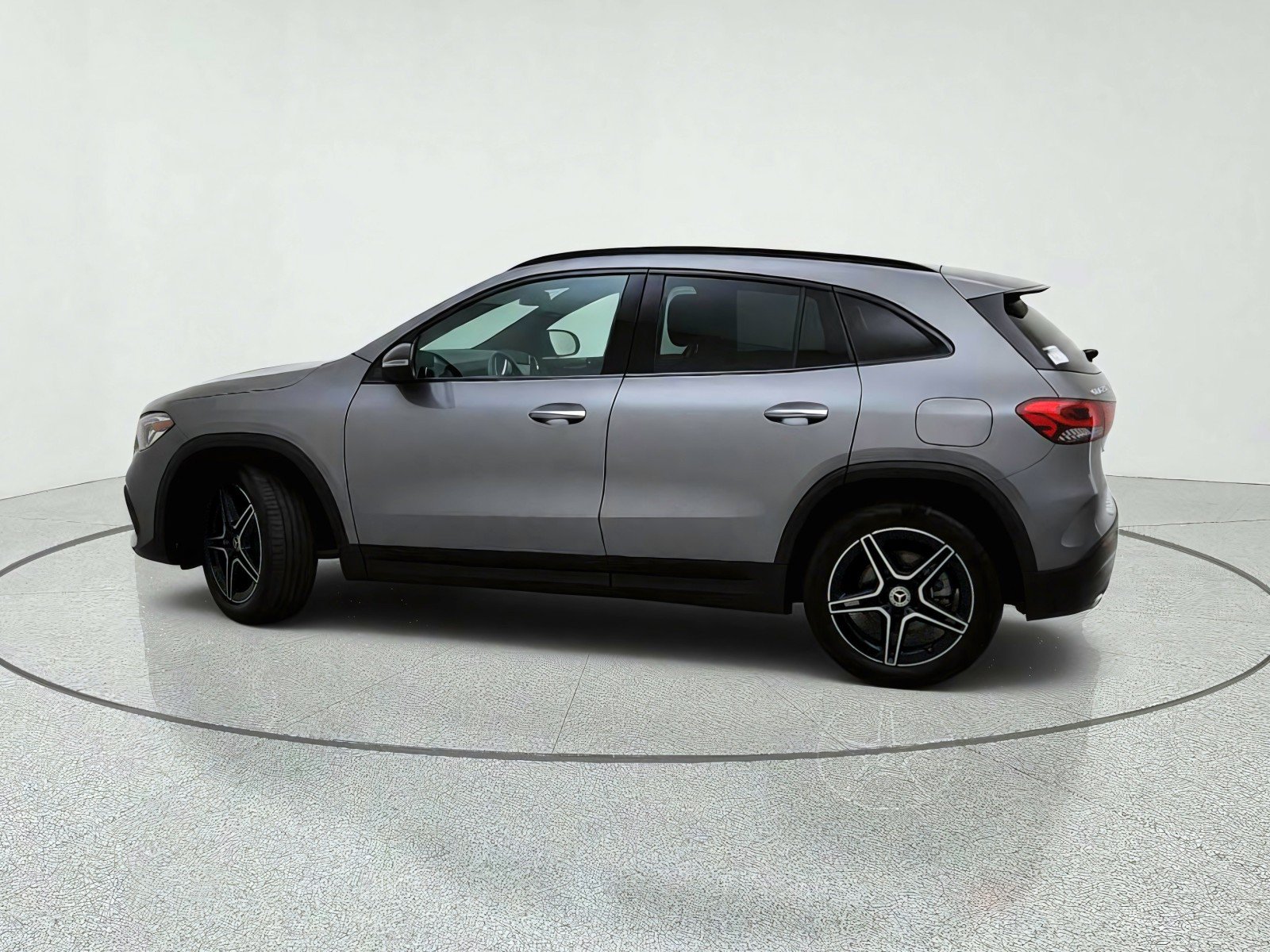 Used 2023 Mercedes-Benz GLA 250 image 13