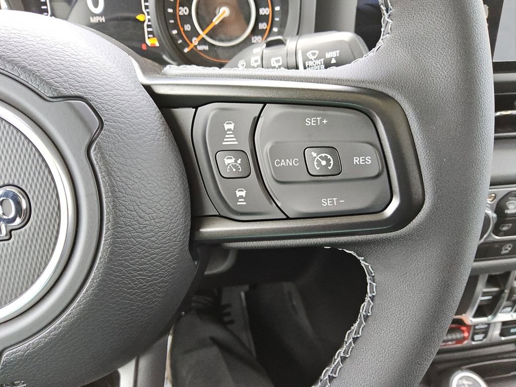 New 2025 Jeep Wrangler Unlimited Rubicon w/ XTREMEE 35" Tire Package image 25