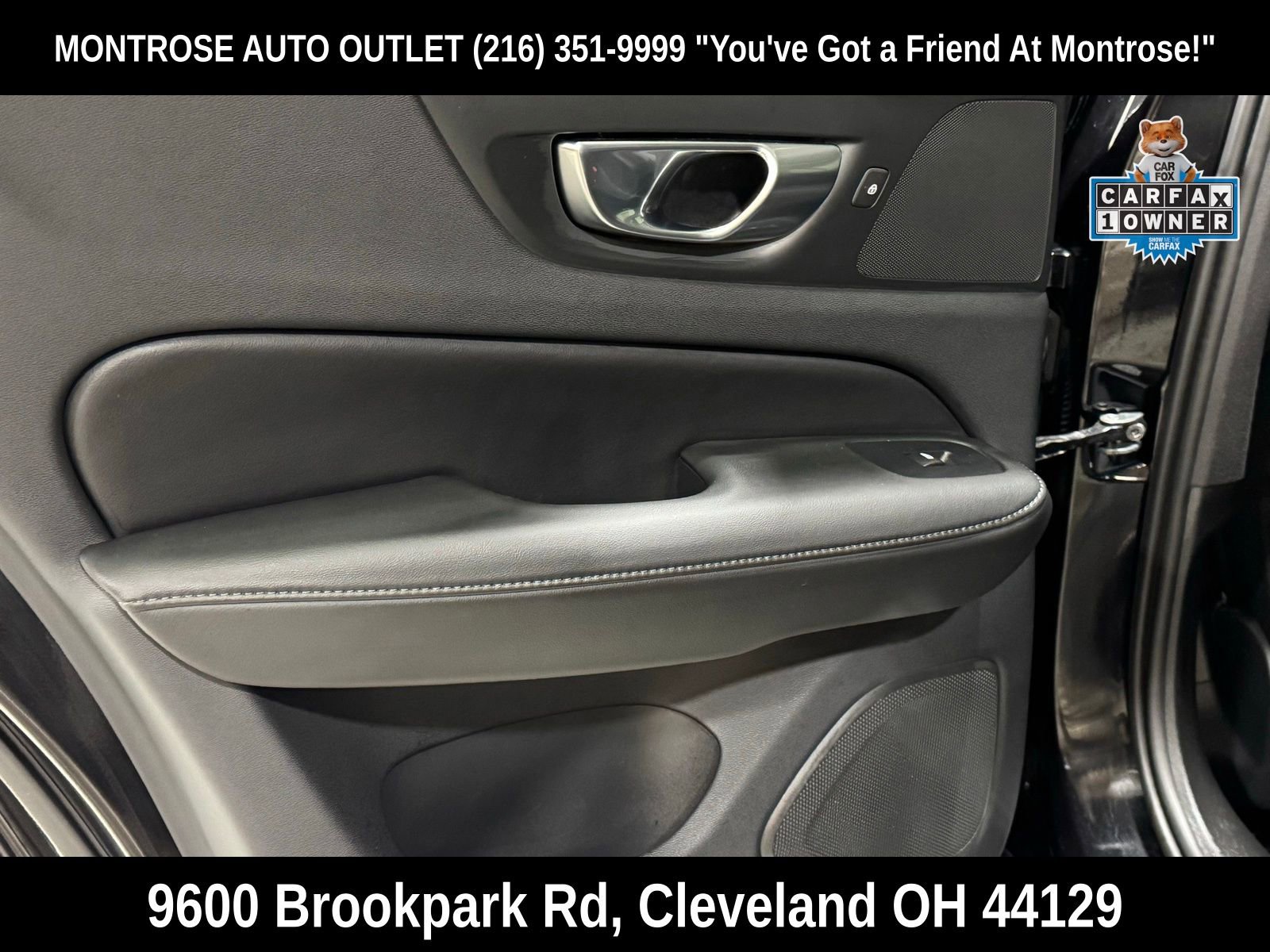 Used 2025 Volvo V60 B5 Cross Country Plus image 33