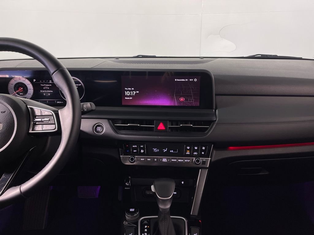 Used 2025 Kia Seltos EX w/ EX Sunroof Package image 16