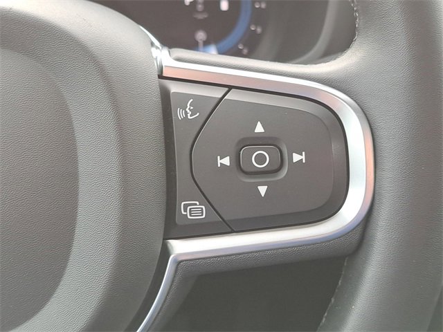 Used 2024 Volvo S60 B5 Core image 18