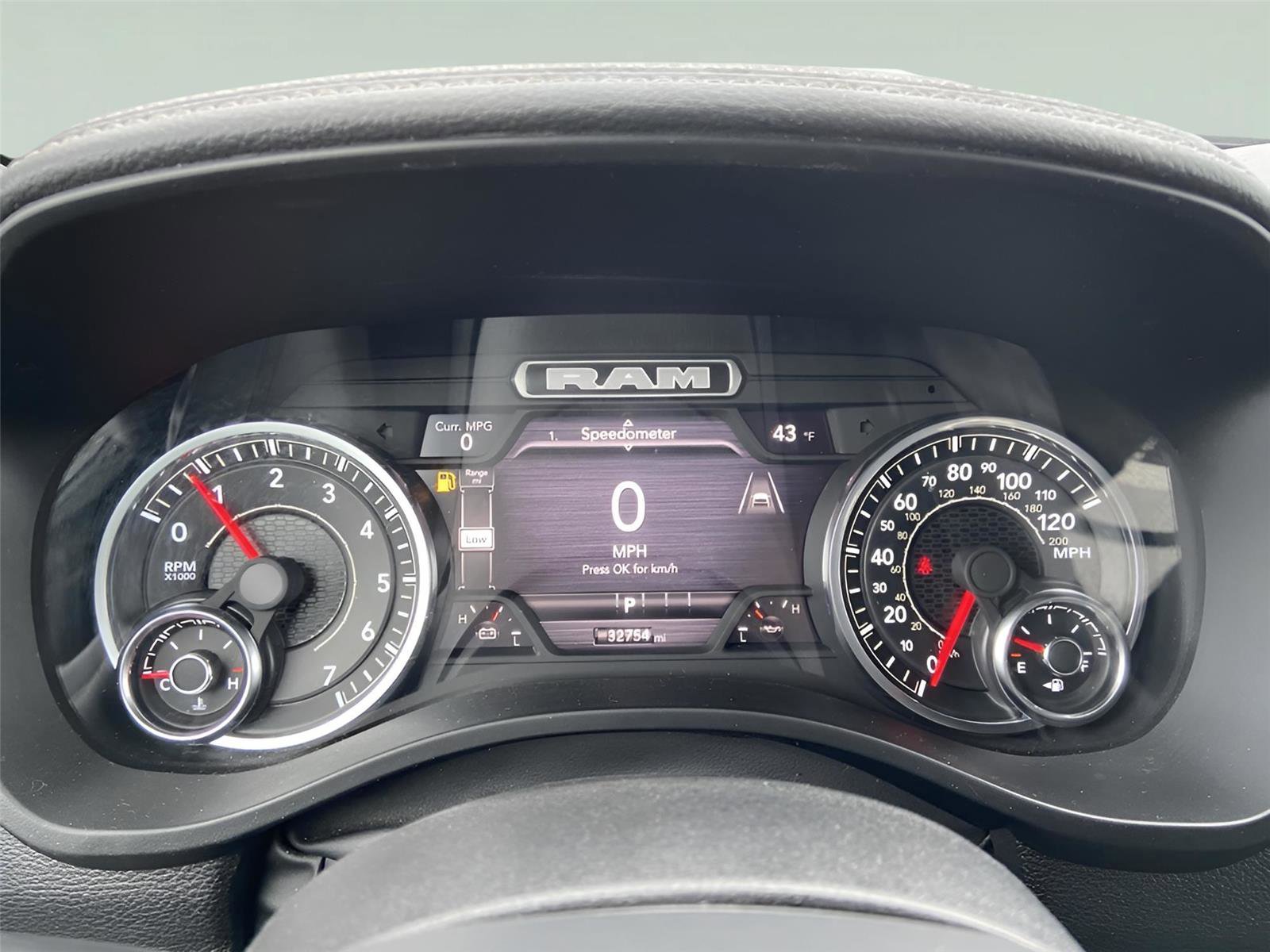 Used 2025 RAM 1500 Laramie image 4