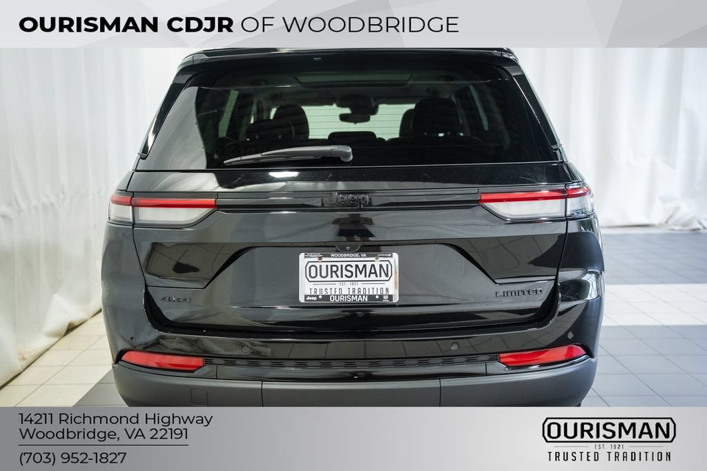 Certified 2023 Jeep Grand Cherokee Limited w/ Black Appearance Package AWD/4WD image 6
