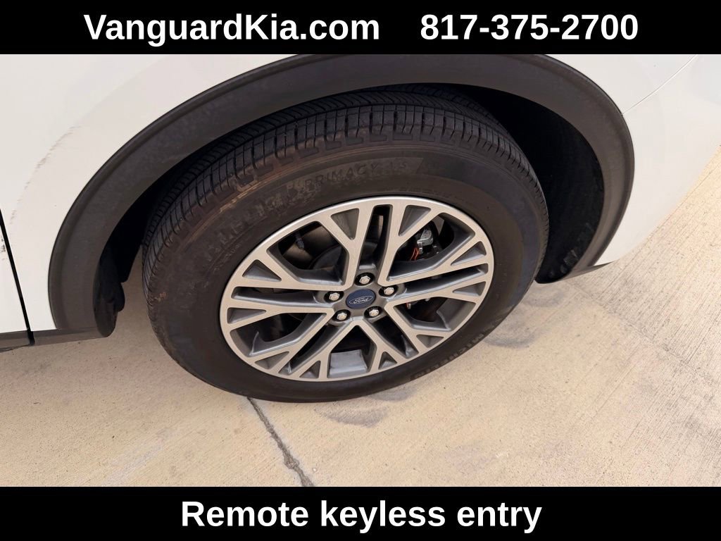 Used 2022 Ford Escape SEL image 11