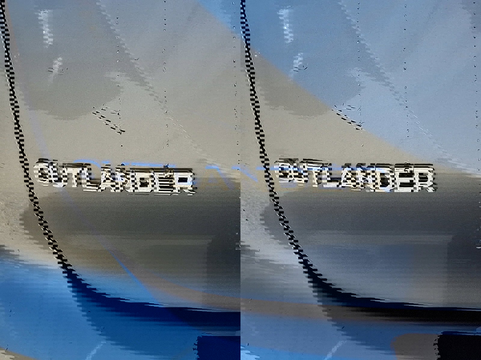 Used 2023 Mitsubishi Outlander SE image 30