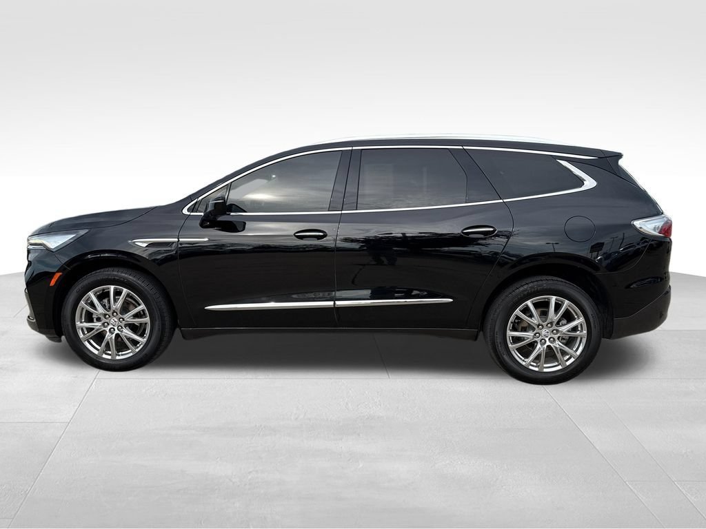 Certified 2023 Buick Enclave Essence w/ Experience Buick Package FWD image 3
