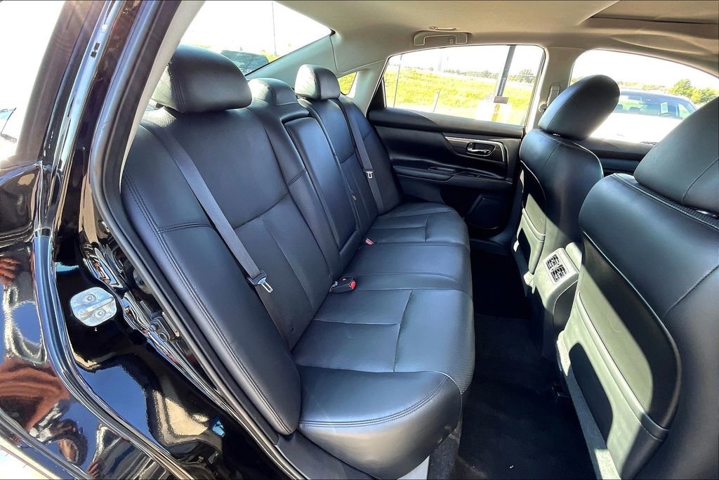 Used 2015 Nissan Altima 2.5 SL w/ Moonroof Package image 27