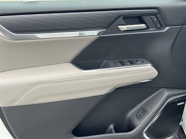 New 2025 GMC Acadia Elevation image 10