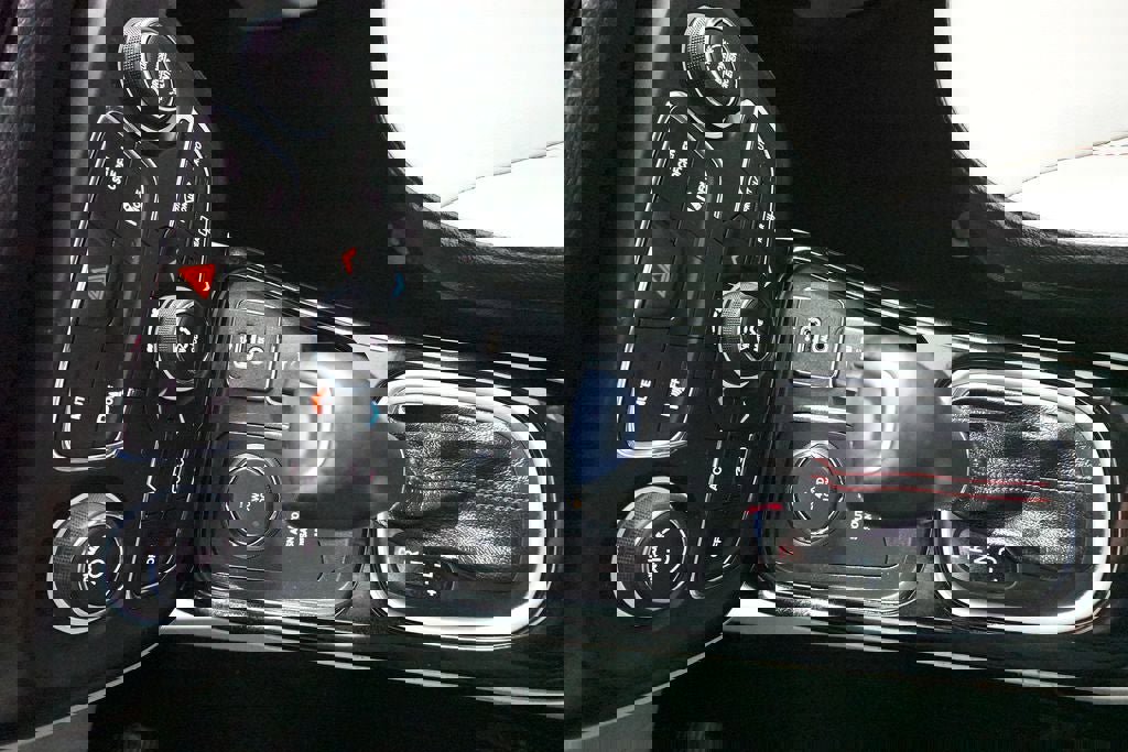 Used 2021 Jeep Compass Limited image 20