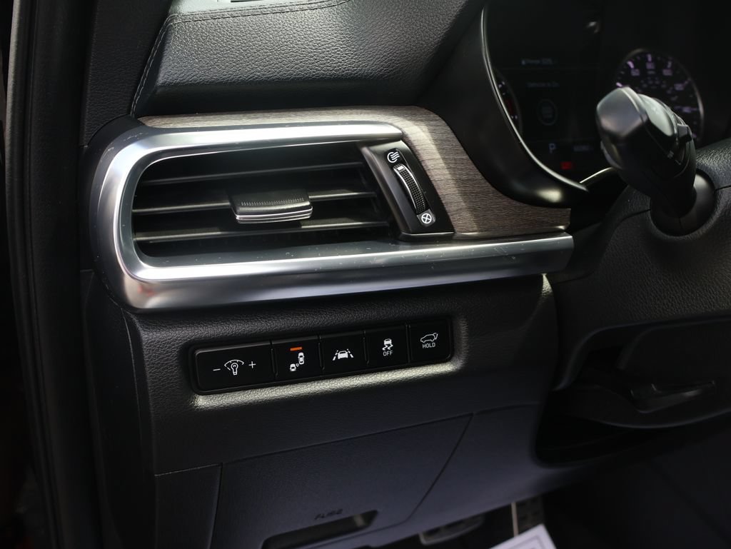 Certified 2022 Kia Telluride SX w/ SX Prestige Package AWD/4WD image 21