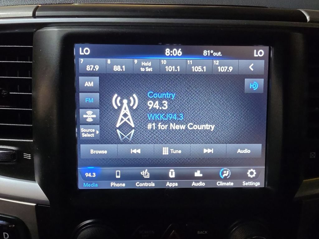 Used 2020 RAM 1500 Warlock w/ Luxury Group AWD/4WD image 12
