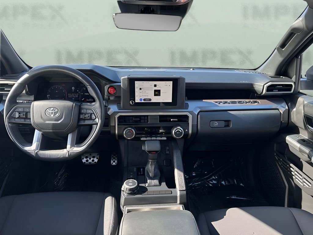 Used 2025 Toyota Tacoma TRD Sport AWD/4WD image 12