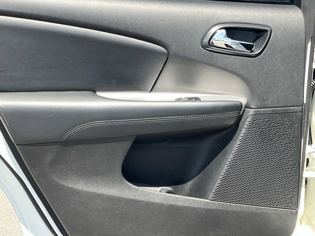 Used 2018 Dodge Journey SE w/ Connectivity Group image 21