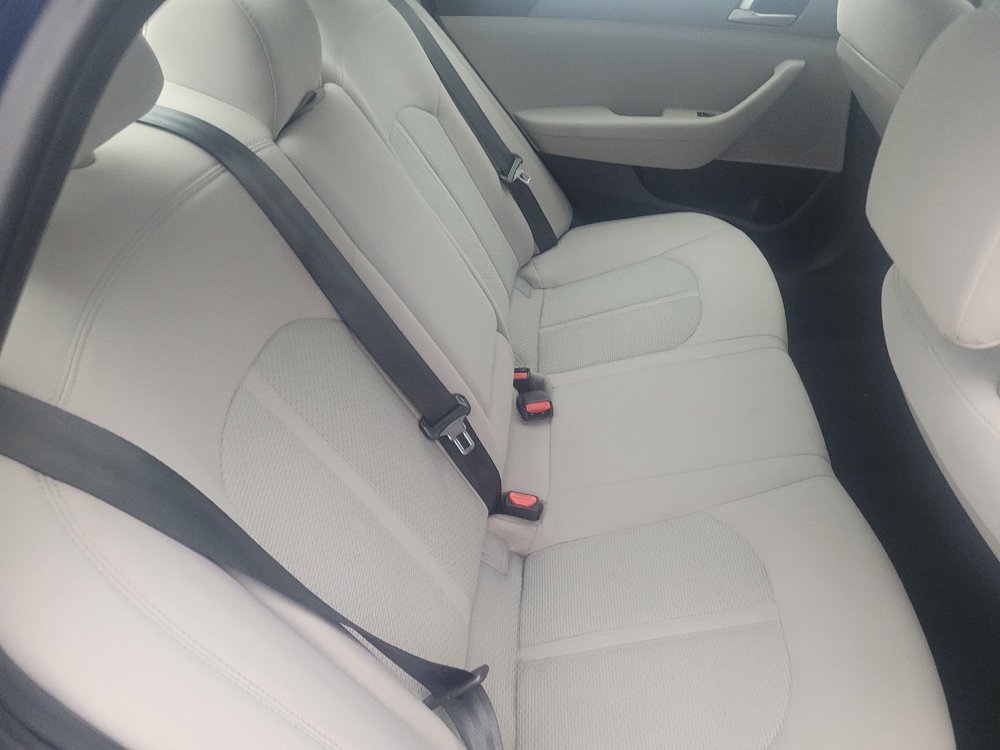 Used 2017 Hyundai Sonata SE image 19