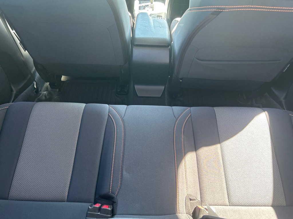 Used 2020 Subaru Crosstrek 2.0i Premium w/ Moonroof Package 2 AWD/4WD image 6