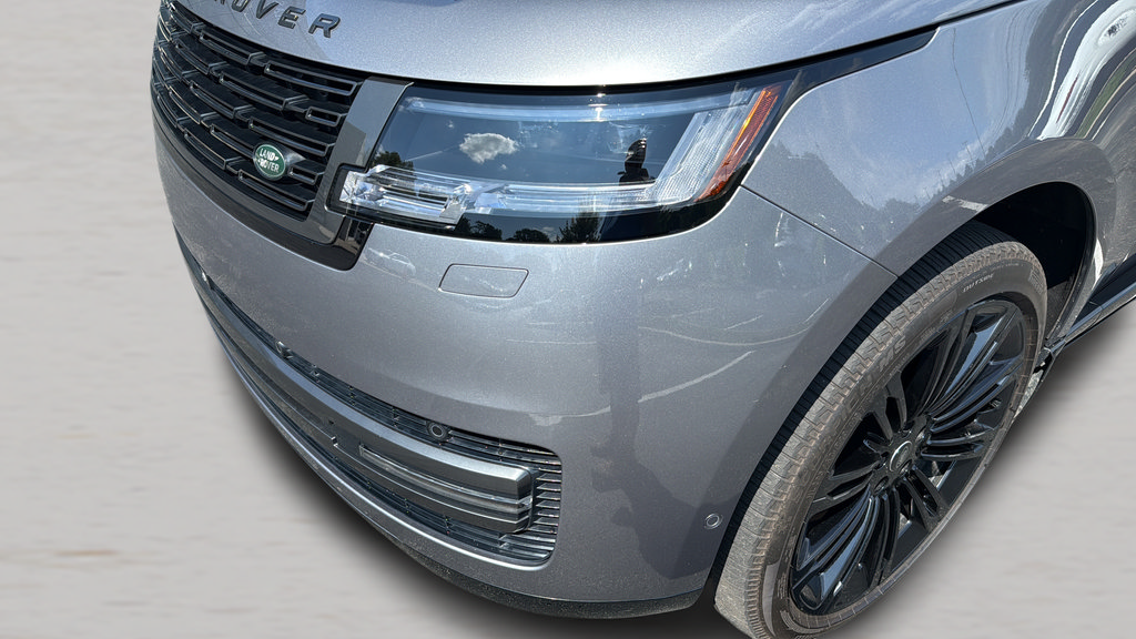 Used 2025 Land Rover Range Rover Long Wheelbase SE AWD/4WD image 9