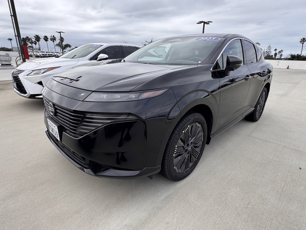 Used 2025 Nissan Murano Platinum w/ Cargo Package image 3