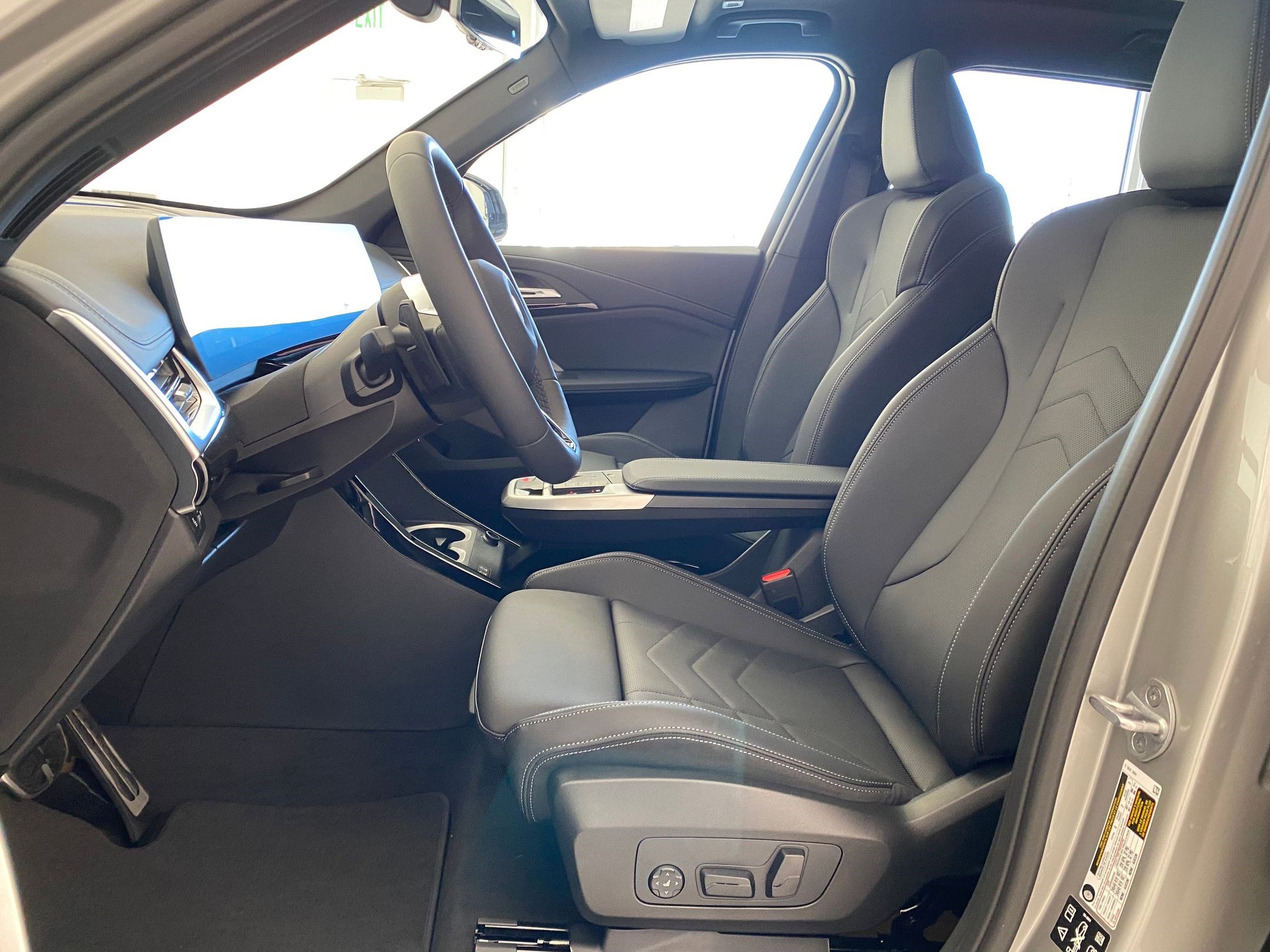 New 2026 BMW X1 xDrive28i w/ M Sport Package AWD/4WD image 5