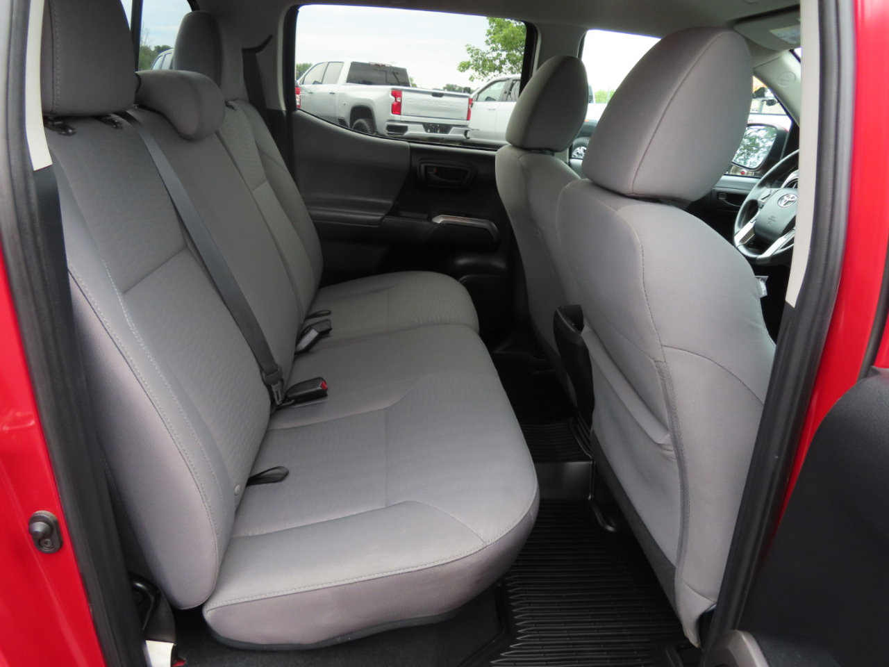 Used 2019 Toyota Tacoma SR5 image 37