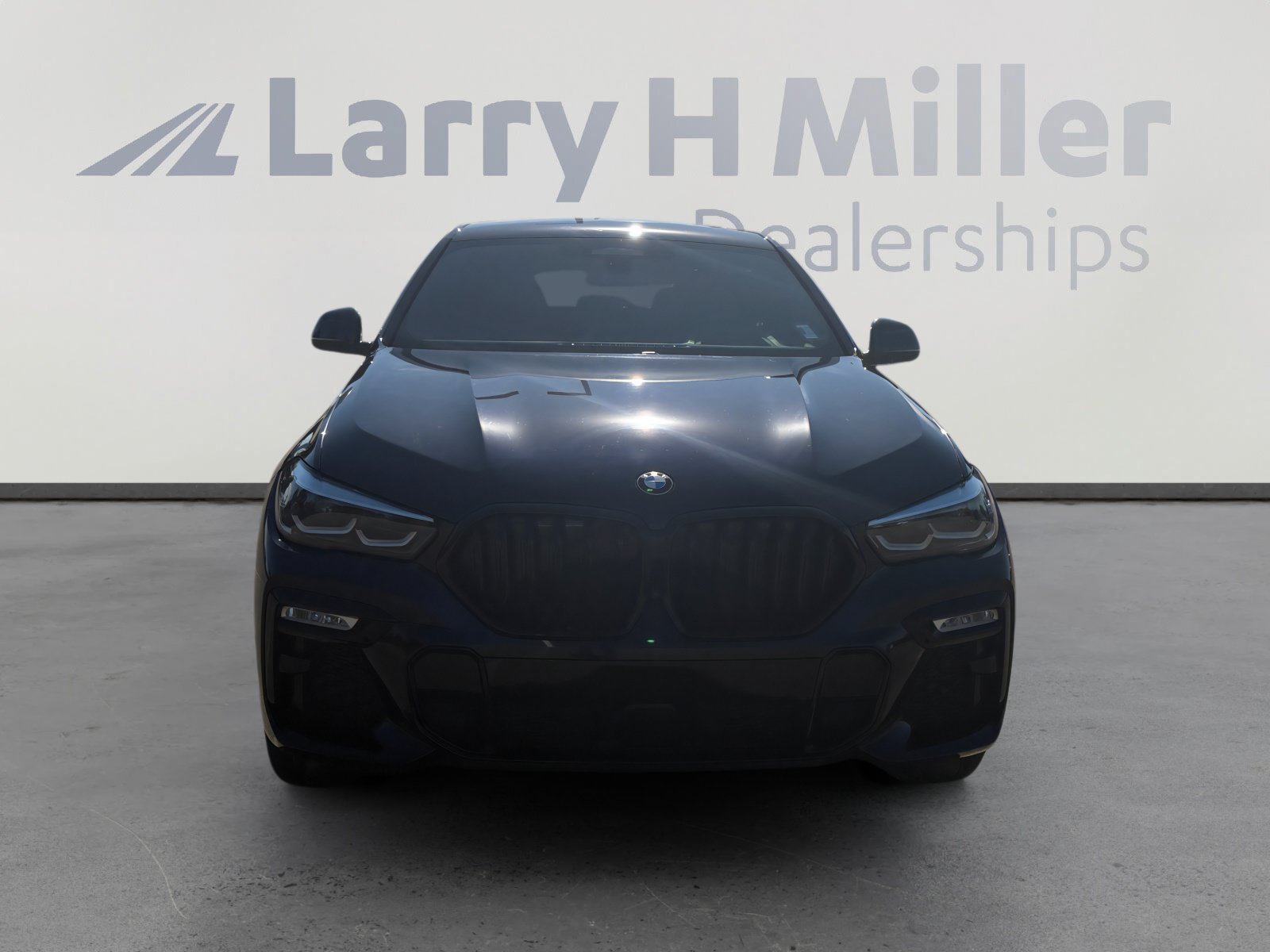 Used 2021 BMW X6 M50i w/ Dynamic Handling Package AWD/4WD image 9