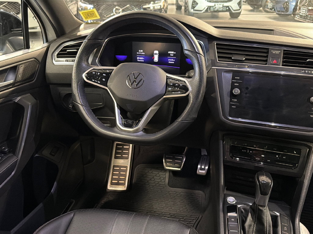 Used 2022 Volkswagen Tiguan SE R-Line AWD/4WD image 25